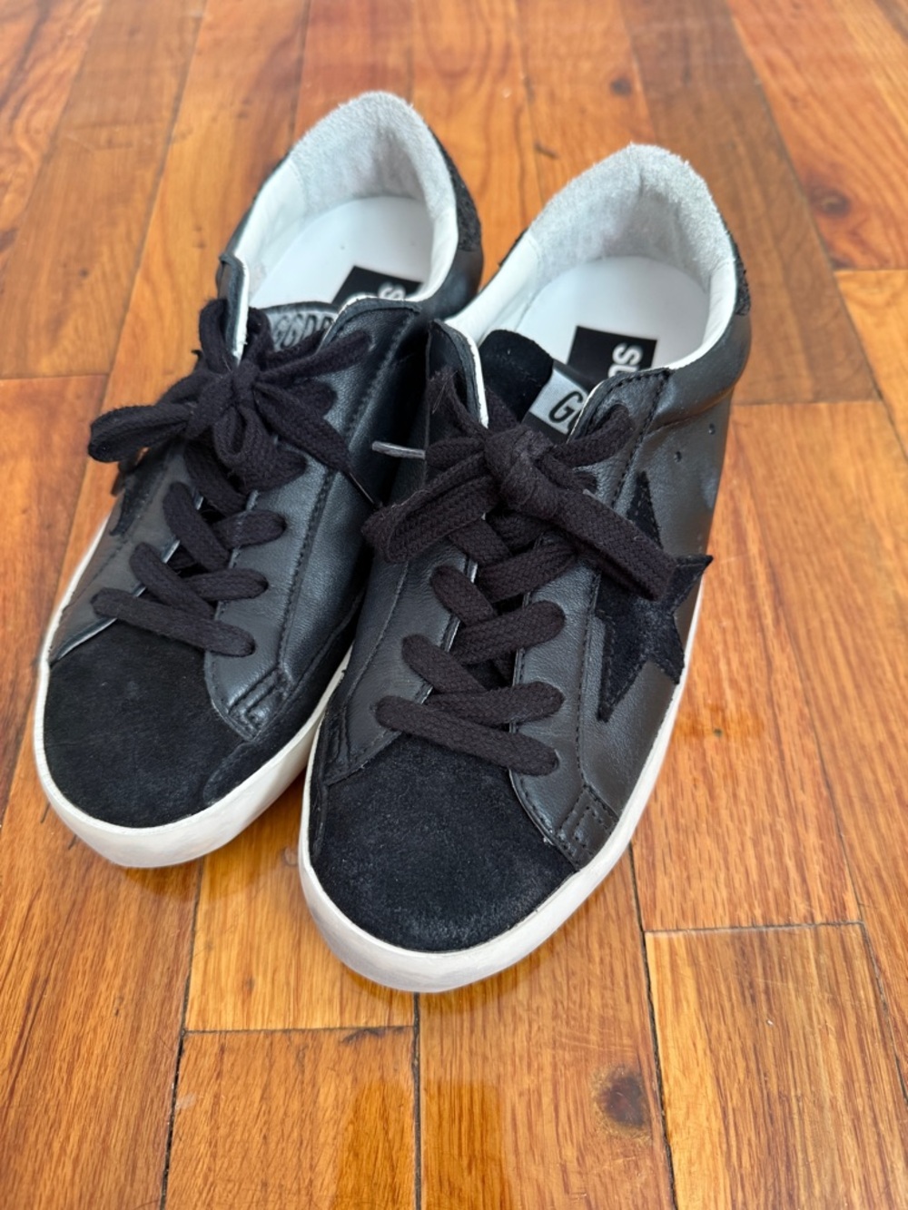 Black Super-Star Golden Goose Low-Top Sneakers